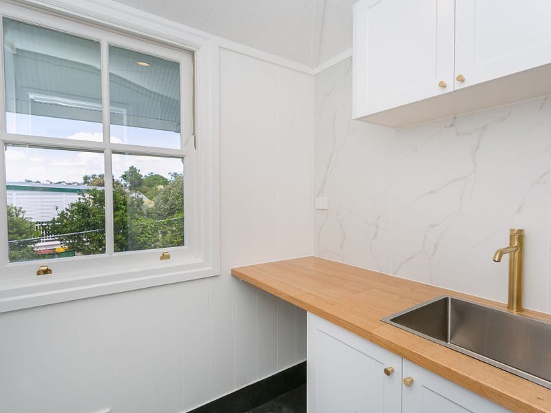 18 Holmes Street, North Ipswich QLD 4305