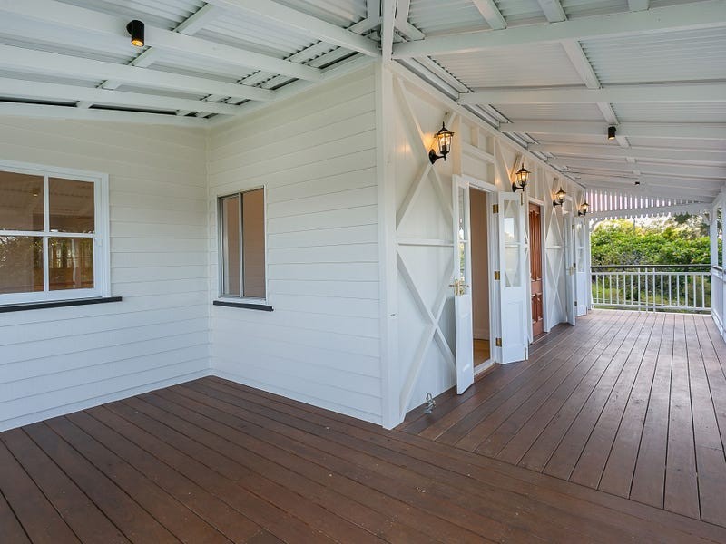 18 Holmes Street, North Ipswich QLD 4305