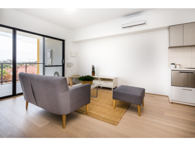 5/21 Homewood Street, Cloverdale WA 6105