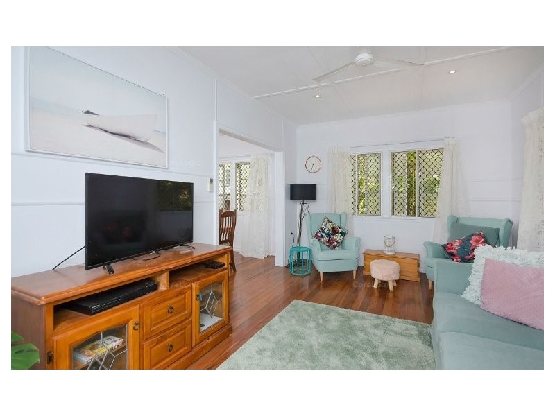 1 Irvine Street, East Ipswich QLD 4305