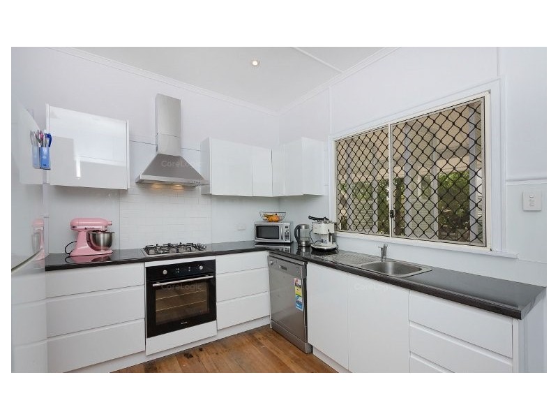 1 Irvine Street, East Ipswich QLD 4305