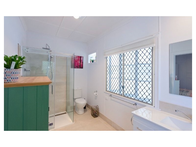 1 Irvine Street, East Ipswich QLD 4305