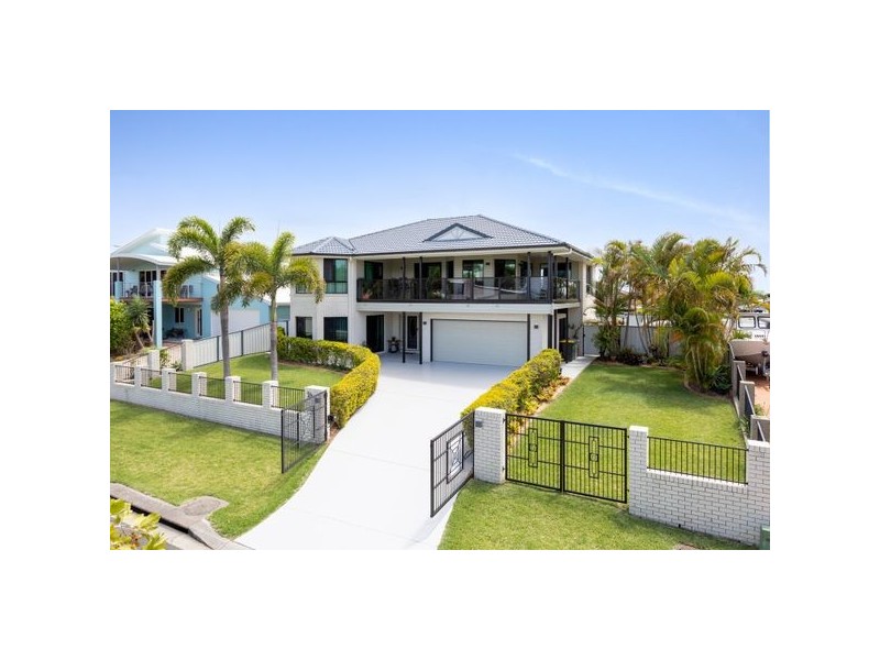 24 Avalon Street, Sandstone Point QLD 4511