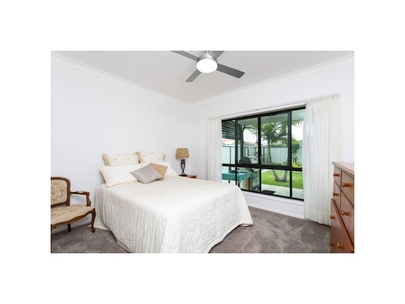 24 Avalon Street, Sandstone Point QLD 4511