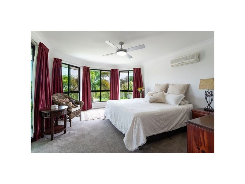 24 Avalon Street, Sandstone Point QLD 4511