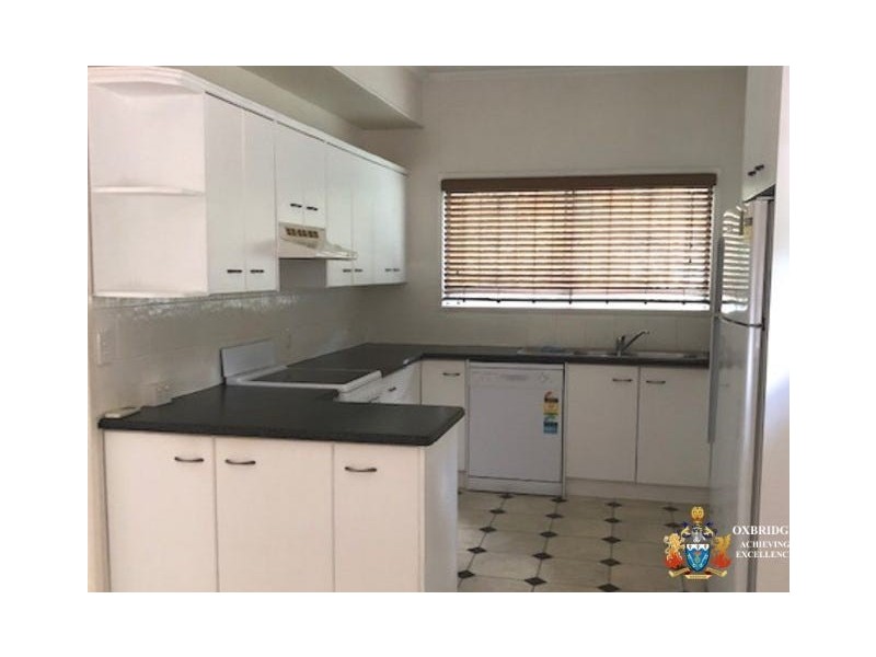 11 Depper Street, St Lucia QLD 4067