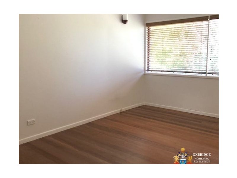 11 Depper Street, St Lucia QLD 4067