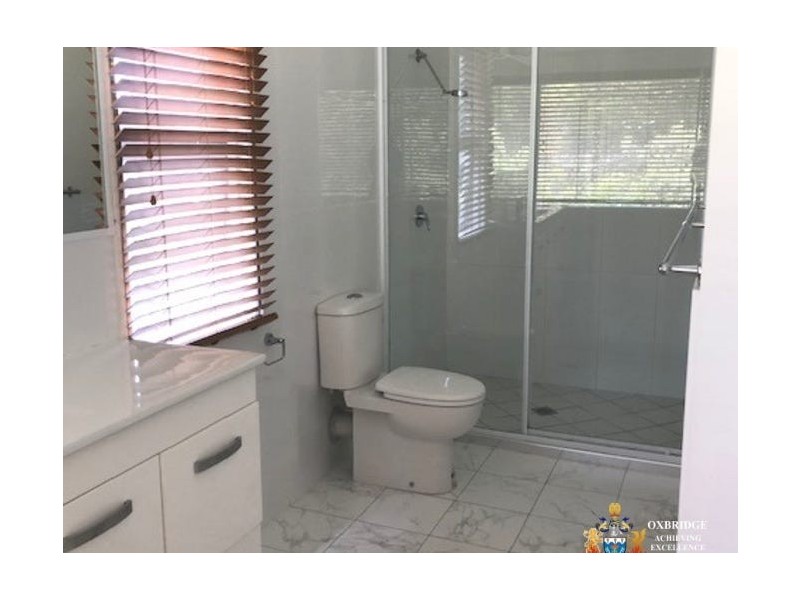 11 Depper Street, St Lucia QLD 4067