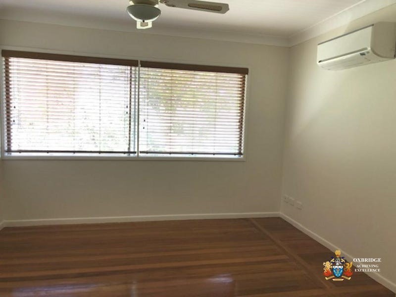 11 Depper Street, St Lucia QLD 4067