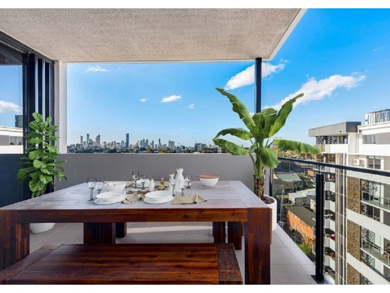 705/28 Wolseley Street, Woolloongabba QLD 4102