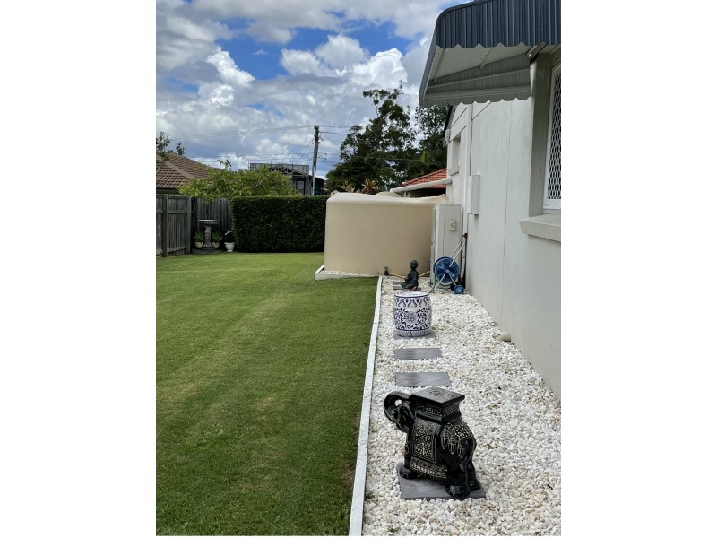 42B Pinelands Street, Loganlea QLD 4131