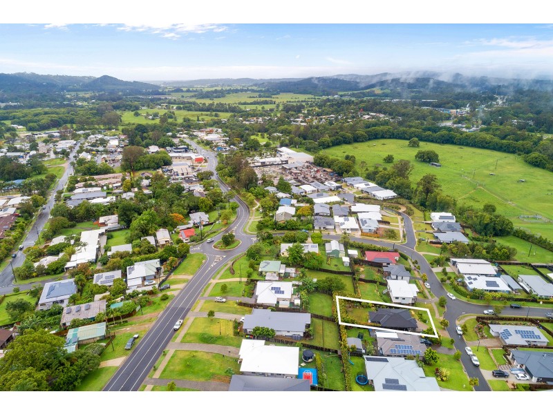 2 Skyring Street, Yandina QLD 4561