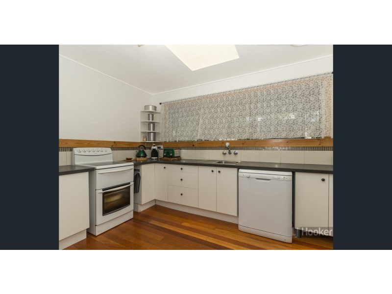 15 Lawson Street, Woodridge QLD 4114
