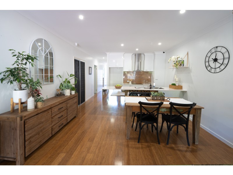 2/19 Joshua Place, Oxenford QLD 4210