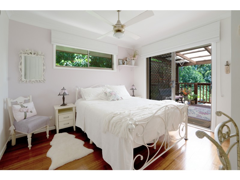 18 Manitzky Road, Tamborine Mountain QLD 4272