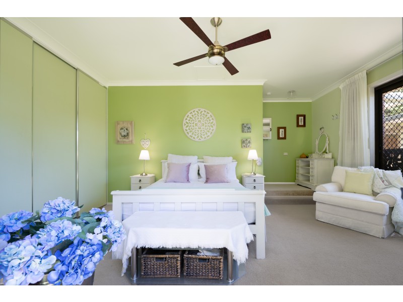 18 Manitzky Road, Tamborine Mountain QLD 4272