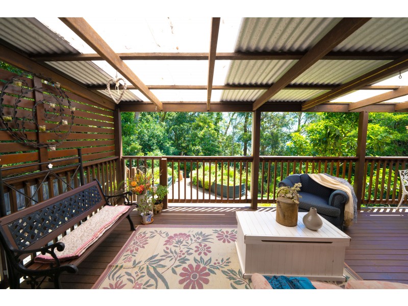 18 Manitzky Road, Tamborine Mountain QLD 4272