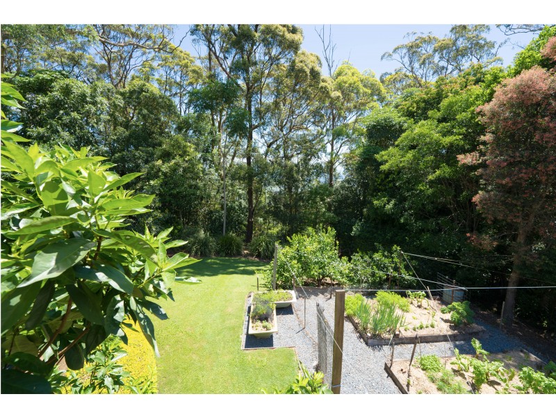 18 Manitzky Road, Tamborine Mountain QLD 4272