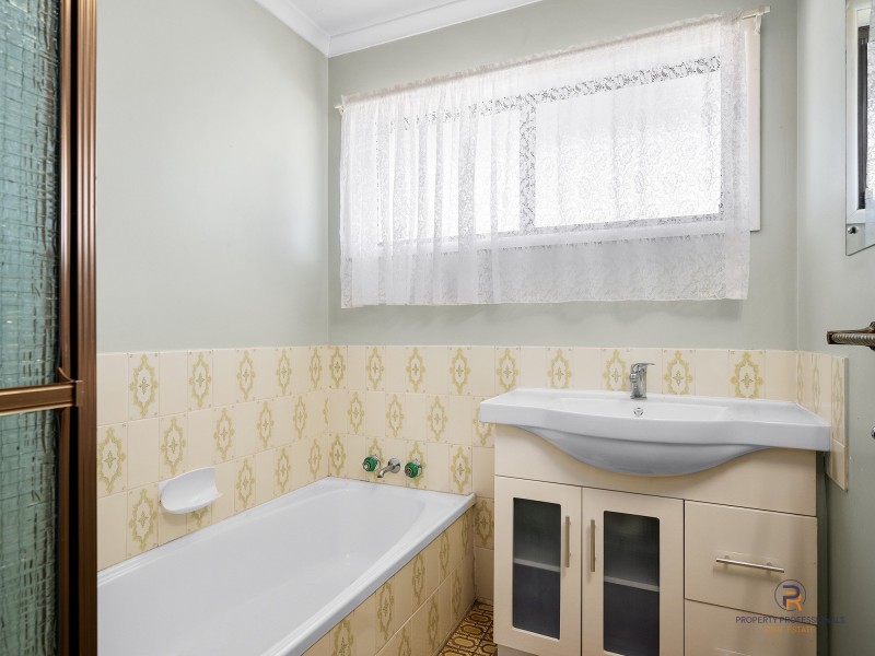 34 Old Logan Road, Gailes QLD 4300