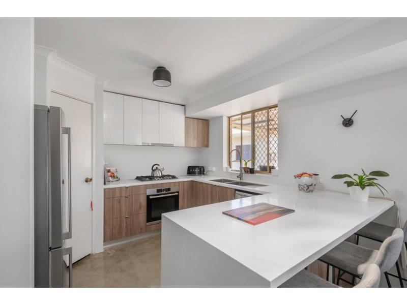 33A Annois Road, Bibra Lake WA 6163