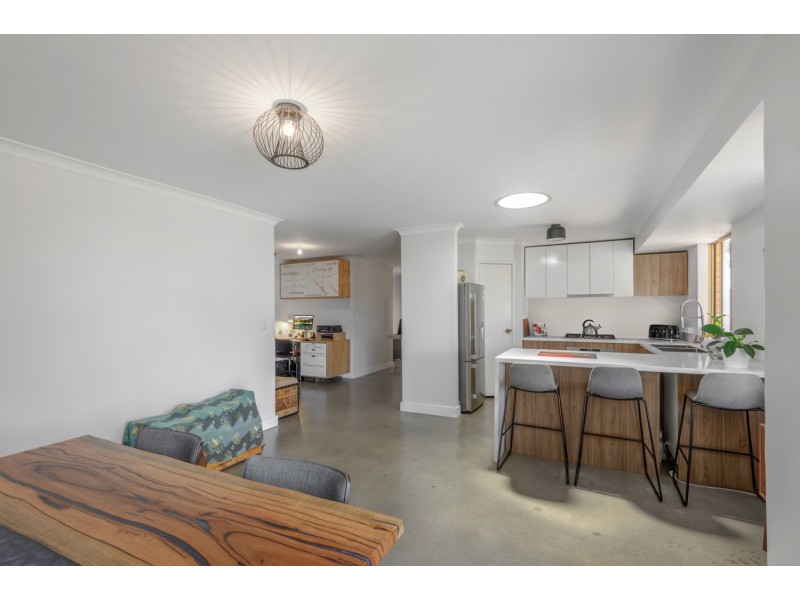 33A Annois Road, Bibra Lake WA 6163