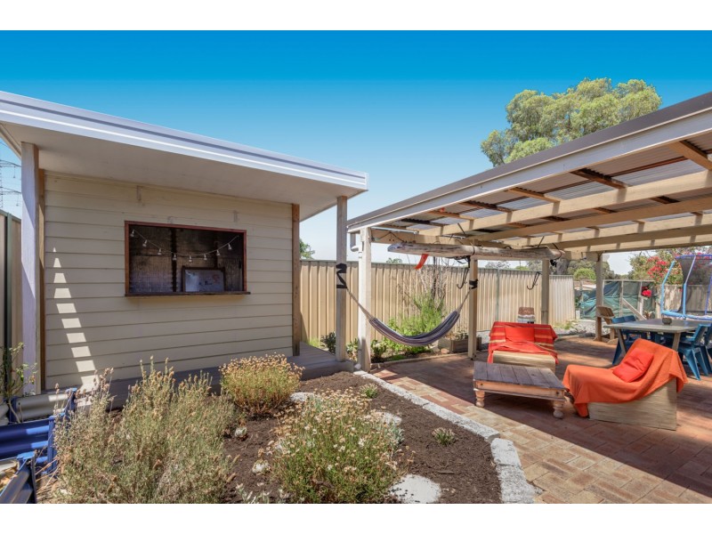 33A Annois Road, Bibra Lake WA 6163