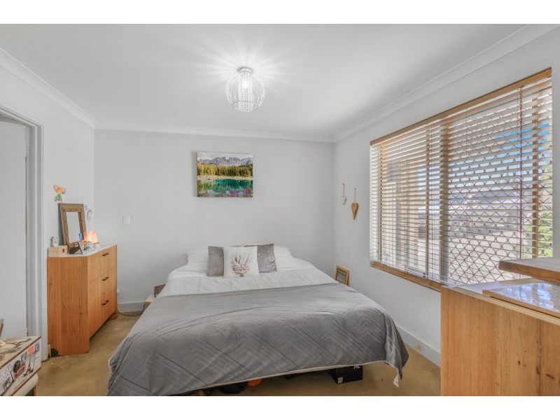 33A Annois Road, Bibra Lake WA 6163