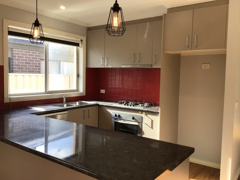 36 Burrora Way, Craigieburn VIC 3064