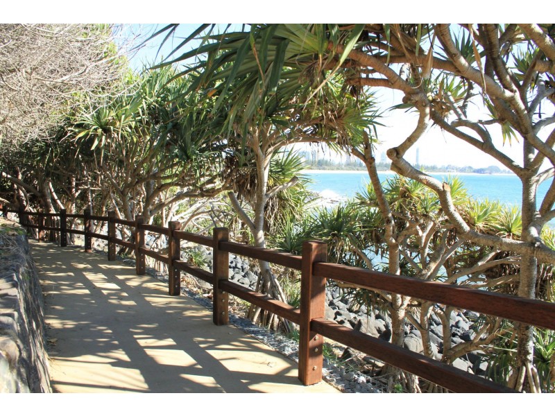 Chevron Island QLD 4217