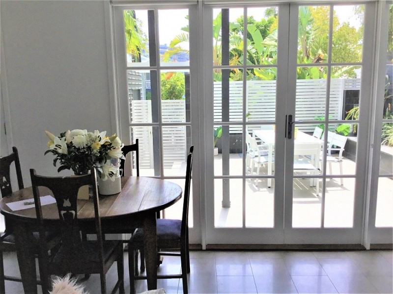 100/28 Wolseley Street, Woolloongabba QLD 4102