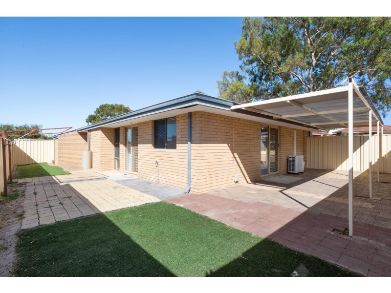 40 Smiths Avenue, Redcliffe WA 6104