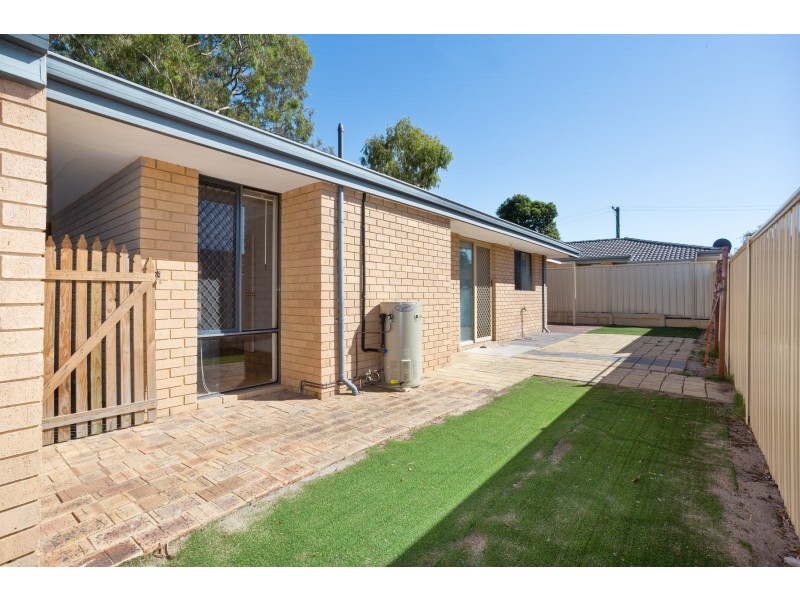 40 Smiths Avenue, Redcliffe WA 6104