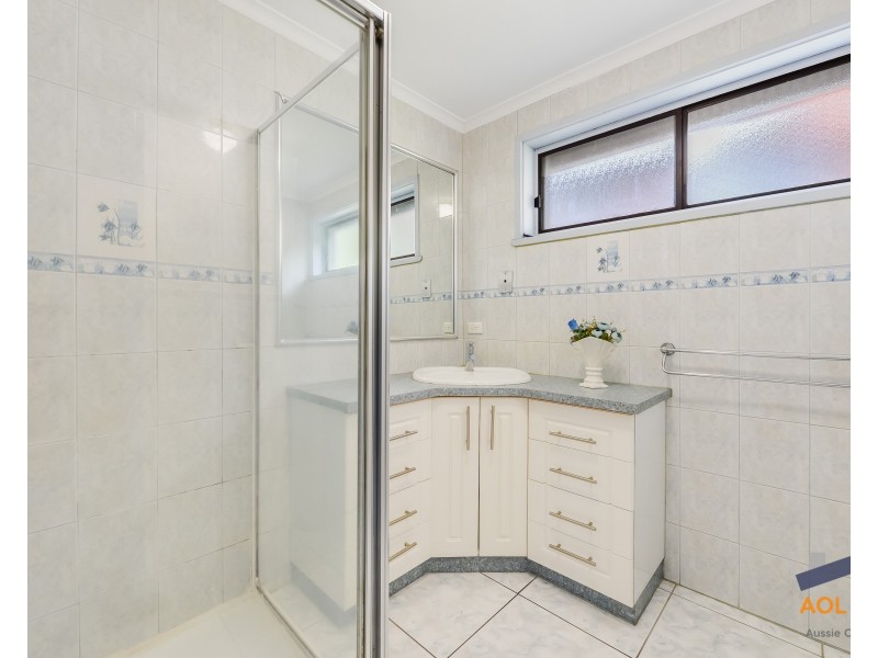 2 Westfield Boulevard, Westmeadows VIC 3049