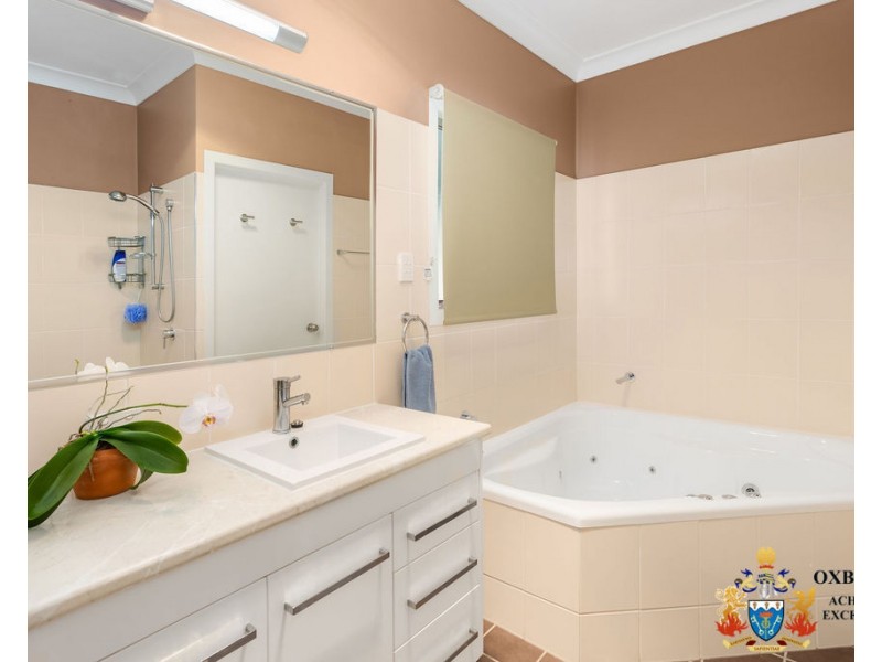 1A Emerald Street, Brassall QLD 4305