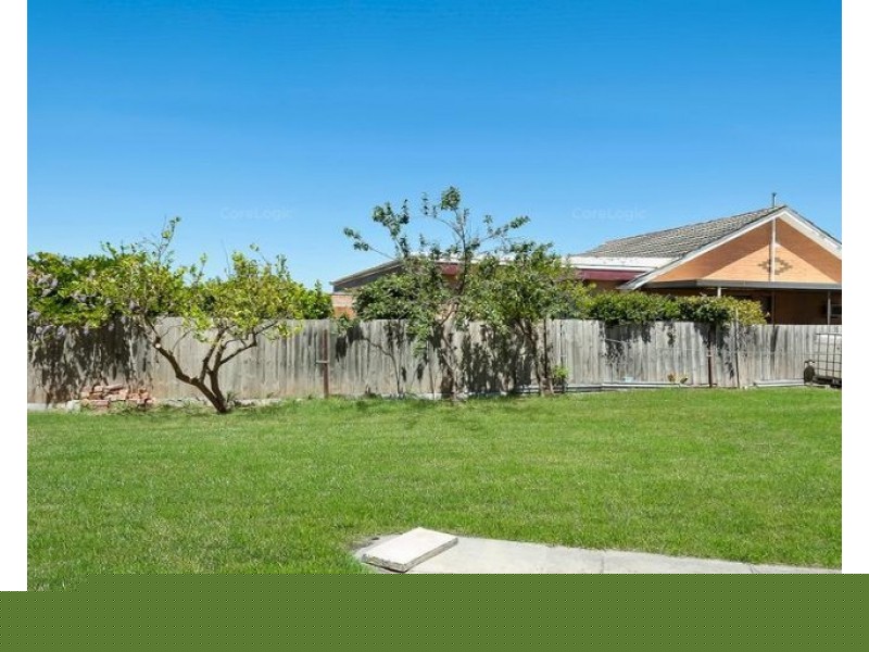 2 Granville Grove, Clayton South VIC 3169