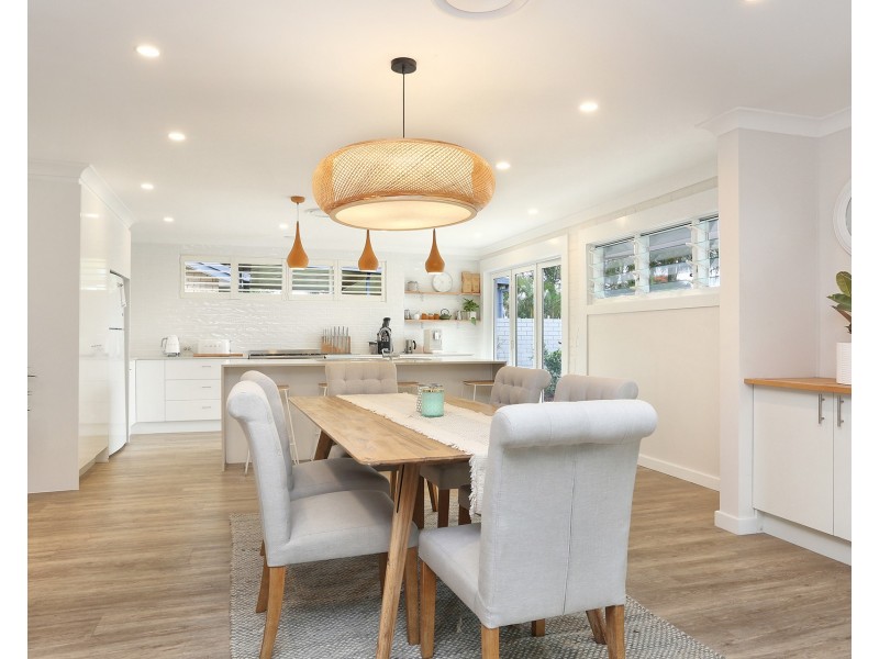 5 Mount Hagen Drive, Runaway Bay QLD 4216