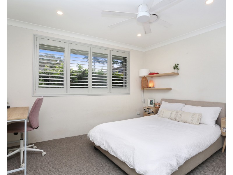 5 Mount Hagen Drive, Runaway Bay QLD 4216