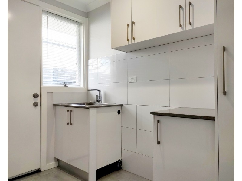 40 Katrina Drive, Gladstone Park VIC 3043