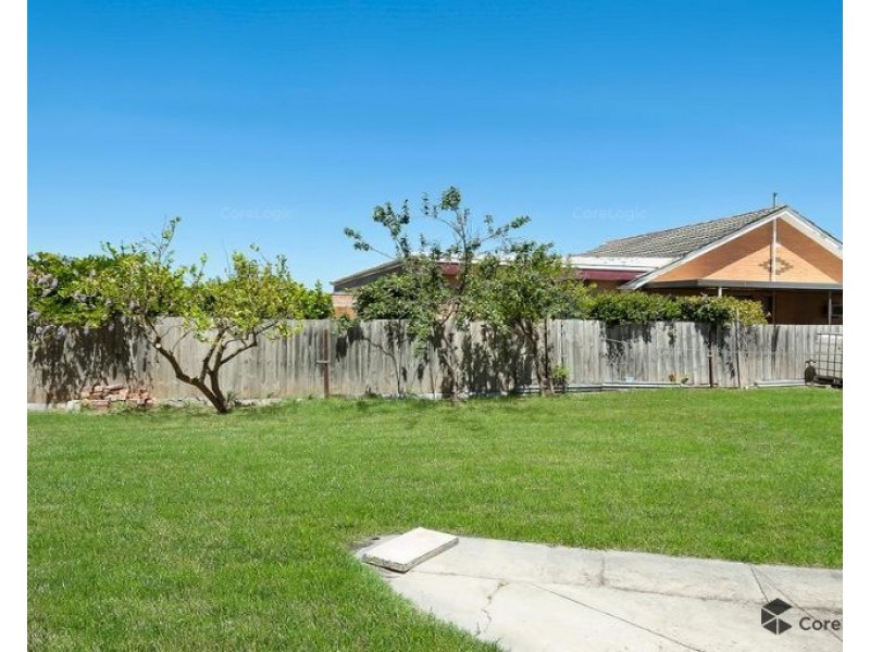 2 Granville Grove, Clayton South VIC 3169
