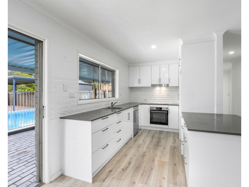 23 Wenlock Crescent, Springwood QLD 4127