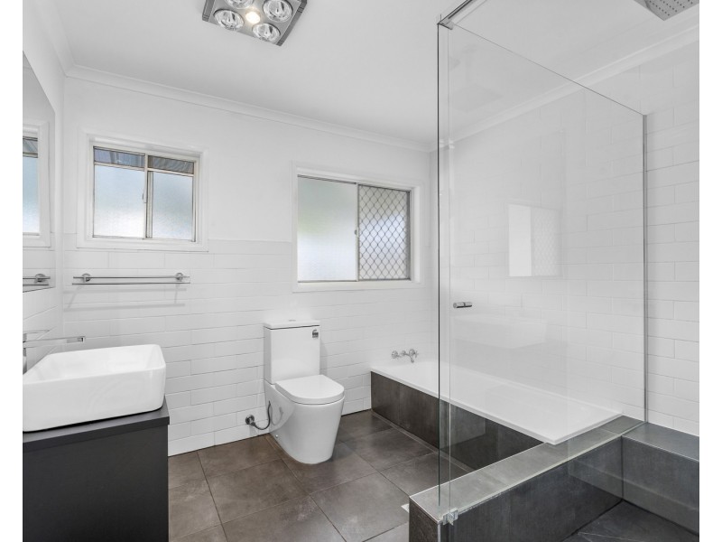 23 Wenlock Crescent, Springwood QLD 4127