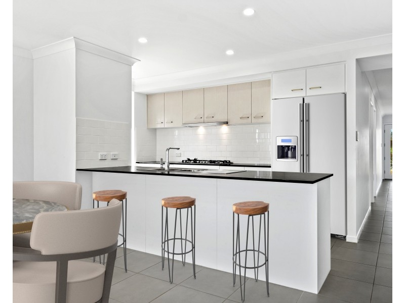 23 Daybreak Street, Spring Mountain QLD 4124