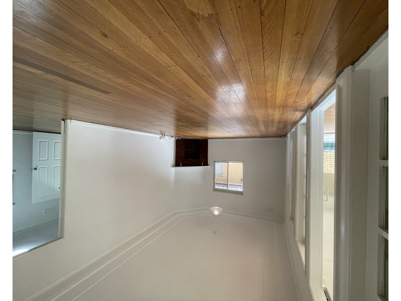 17 Wassell Street, Chifley NSW 2036