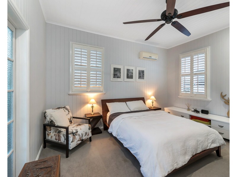 18 Jamieson Street, Bulimba QLD 4171