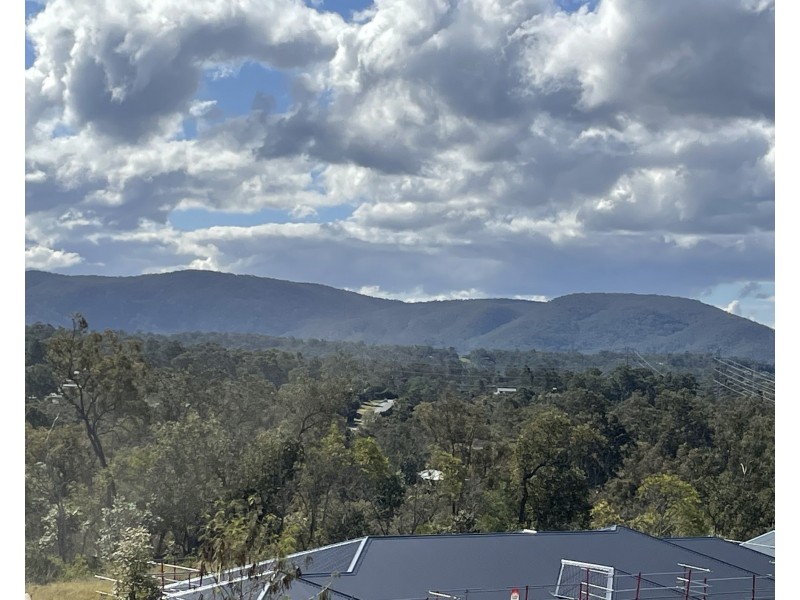 12 Rowning Court, Karalee QLD 4306