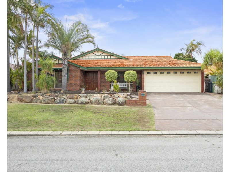 13 Tipuana Place, Thornlie WA 6108