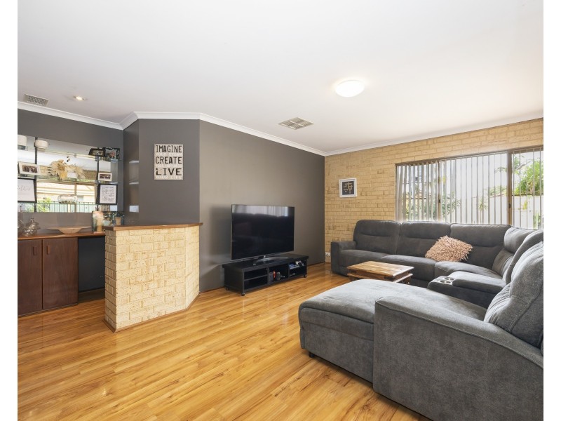 13 Tipuana Place, Thornlie WA 6108