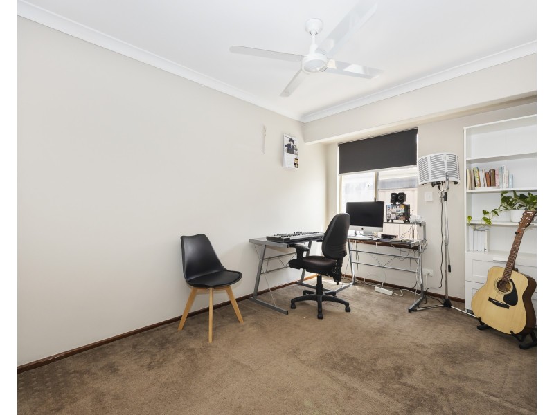 13 Tipuana Place, Thornlie WA 6108