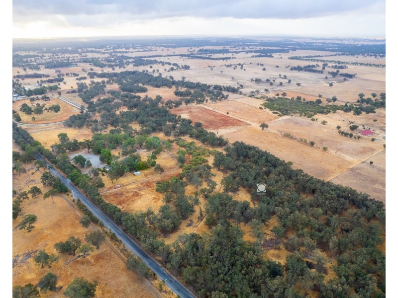 100 Lowlands Road, Mardella WA 6125