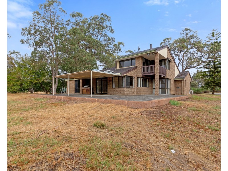100 Lowlands Road, Mardella WA 6125